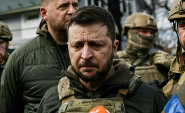 Pa ndihmën e SHBA-së, Ukraina përballet me “mundësinë e tërheqjes” – paralajmëron Zelensky