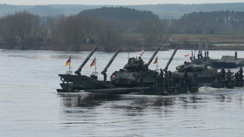 Stërvitja më e madhe ushtarake e aleancës, Zëri i Amerikës sjell pamje dhe detaje nga bazat e NATO-s në Poloni
