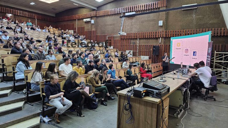 “DevCon” në Prishtinë, diskutohen praktikat më të reja në konferencën e zhvilluesve të softuerit