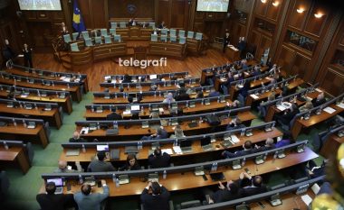 ​Kuvendi rrëzon rezolutën e opozitës për kontratat njëburimore