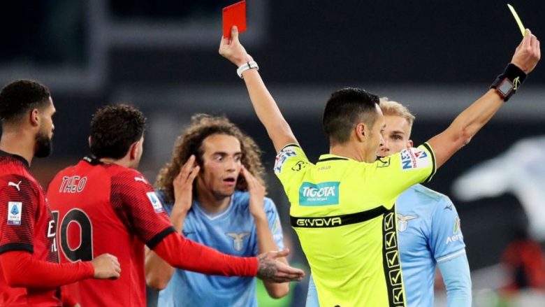 Tre kartonë të kuq, shumë gabime dhe kaos – dënohet gjyqtari i ndeshjes Lazio-Milan