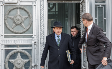 “Biseda sekrete për luftën në Ukrainë” – ambasadori gjerman largohet nga Ministria e Jashtme e Rusisë