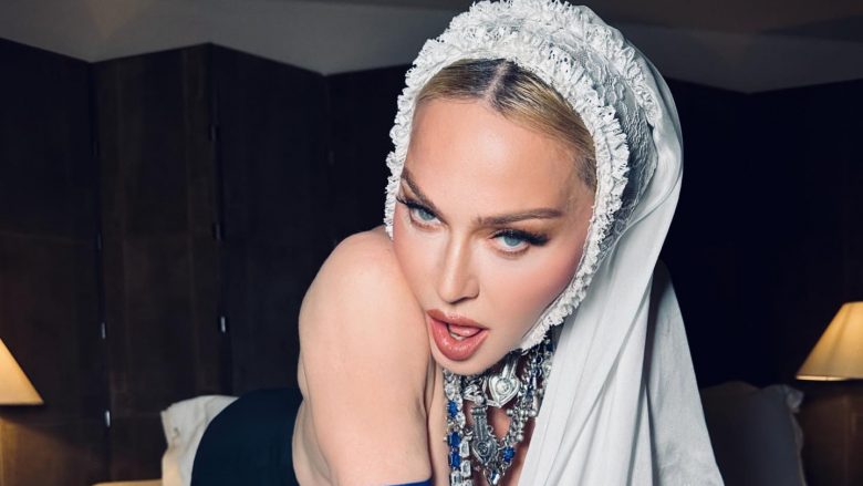 Madonna flet për periudhën kur u sëmur rëndë dhe gati sa nuk vdiq: Jam shumë e sigurt se kam folur me Zotin
