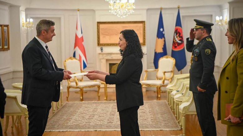 Presidentja Osmani pranon letrat kredenciale nga ambasadori i ri britanik