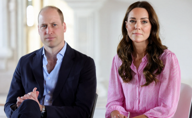 Zbulohet arsyeja pse Kate Middleton e dha e vetme mesazhin për sëmundjen e kancerit, pa prezencën e Princit William