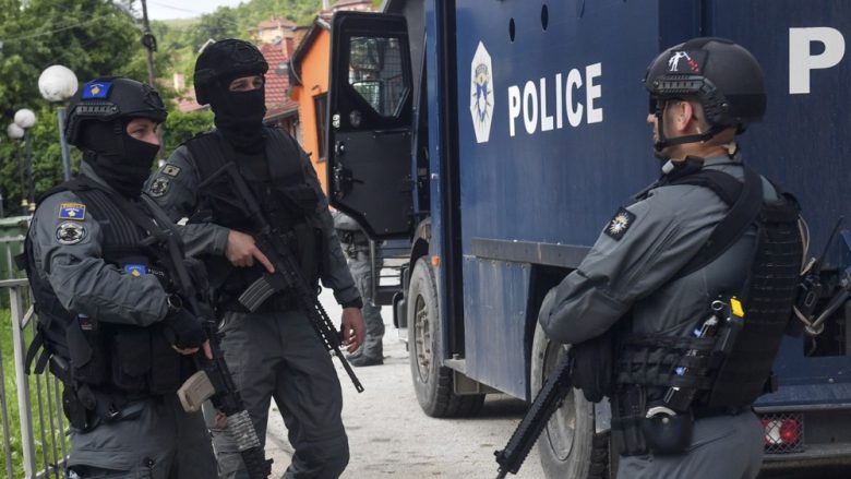 Policët që luftuan terroristët në Banjskë, akoma të pa dekoruar nga shteti