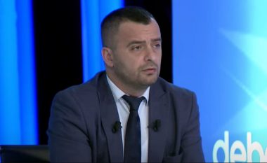 Rexhaj: Opozita po e pengon qeverisjen përmes dërgimit të ligjeve në Kushtetuese