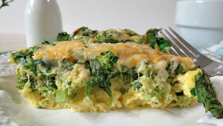 Brokoli me djathë e vezë përgatitet për 10 minuta: Do ta adhuroni këtë racion!