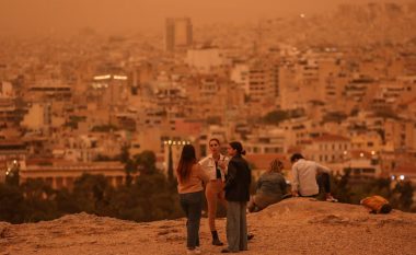 Athina mbulohet nga pluhuri Saharian, qytetet greke marrin ngjyrë portokalli