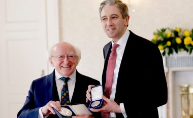 Simon Harris bëhet kryeministri më i ri i në historinë e Irlandës