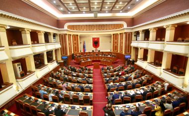 Kuvendi i Shqipërisë miraton Ligjin për amnistinë penale