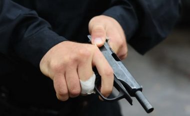 “Dënime të buta”: Mbi 230 mijë armë pa leje në duart e kosovarëve