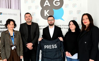 AGK pranon donacion 70 xhaketa dhe jeleka me mbishkrimin “Press” nga misioni i OSBE-së në Kosovë