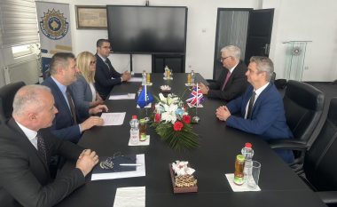 Drejtori i Doganave dhe ambasadori britanik bisedojnë për vazhdimin e bashkëpunimit