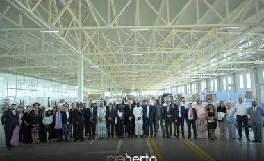 Diplomatët e shkollës Diaspora Diplomacys vizitojnë Ciao Berto
