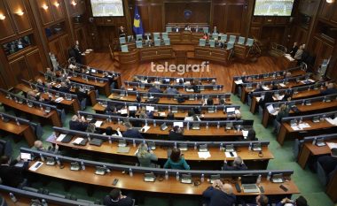 Propozimi i PDK-së për debat parlamentar për raportin e DASH-it nuk kalon në Kuvend, LVV kërkon seancë të veçantë