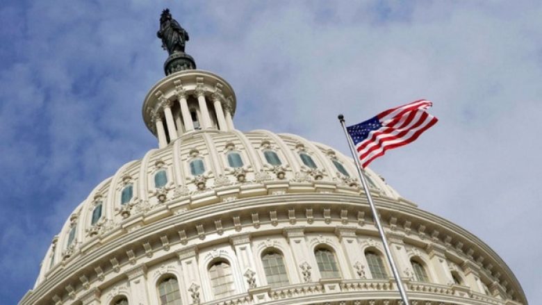 Dhoma e Përfaqësuesve e SHBA-së miraton “paketën e madhe” të ndihmës për Ukrainën