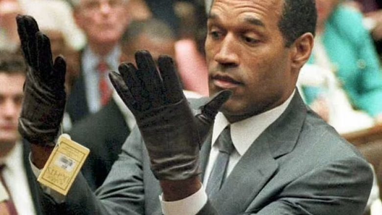 Ndahet nga jeta aktori dhe ish-futbollisti amerikan OJ Simpson, në vitet e 90-ta ishte akuzuar për vrasjen e gruas së tij