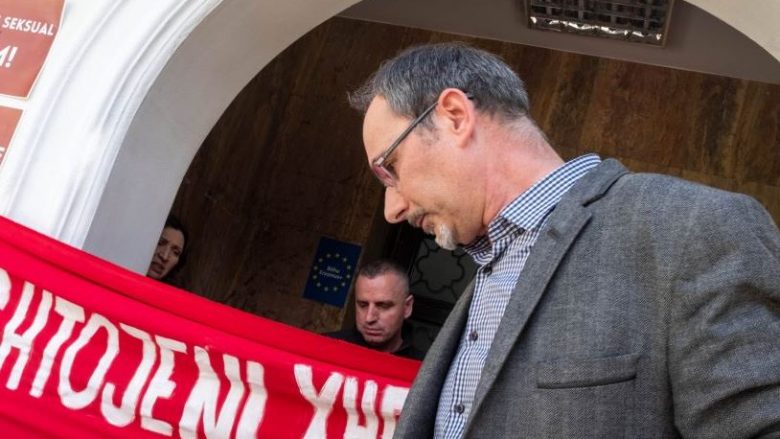 Pas suspendimit nga UP-ja, prokuroria inicion rast ndaj profesorit Xhevat Krasniqi për veprën penale “ngacmim seksual”