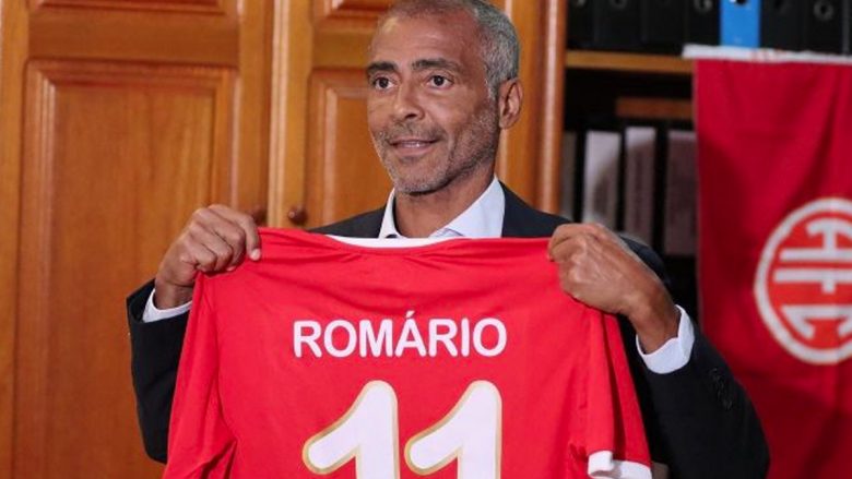 Romario rikthehet nga pensionimi në moshën 58-vjeçare