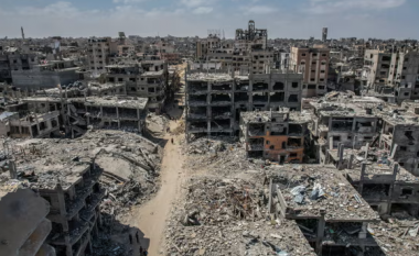 Gazës mund t’i duhen 14 vjet për t’u pastruar nga rrënojat, njofton eksperti