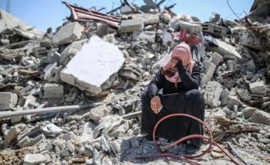Pas largimit të trupave izraelite, palestinezët kthehen në Khan Younis – pamje që tregojnë shkatërrimin atje