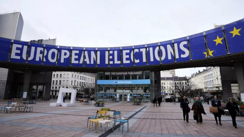 Pothuajse dy të tretat e qytetarëve të BE-së ‘ka gjasa’ të votojnë në zgjedhjet e qershorit, tregon një sondazh i ri