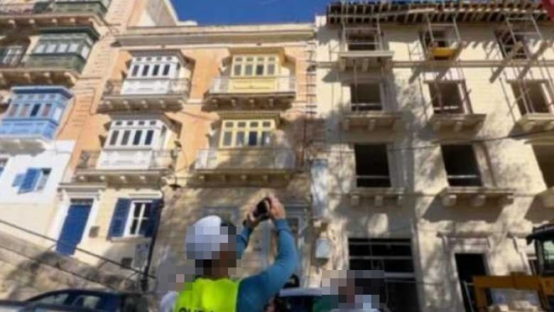 Aksident në Maltë, dy shqiptarë bien nga kati i tretë pasi shembet çatia