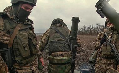 Ushtarët rusë shohin vetëm një mënyrë që të kthehen të gjallë te familjet e tyre, thotë Ukraina