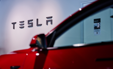 Tesla ul çmimet e modeleve të saj në mbarë botën
