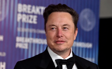 Musk shtyn vizitën për në Indi për shkak të ‘tensioneve’ në Tesla