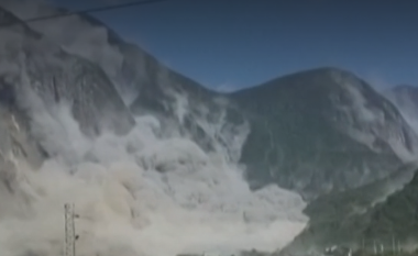 “Nga mali binte shi gurësh si plumba”, flet njëri nga të mbijetuarit e tërmetit në Tajvan