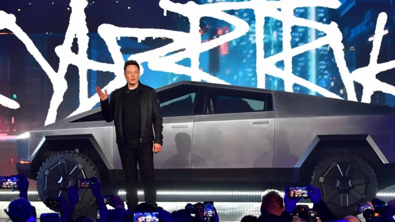 Tesla shkarkon ekipin e saj të marketingut vetëm disa muaj pas krijimit