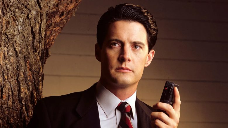 Seria kult “Twin Peaks”: Si lindi detektivi më i pazakontë televiziv?