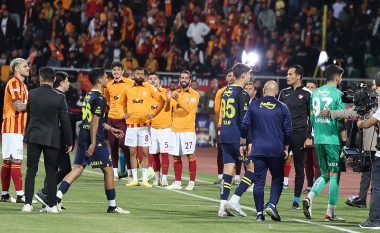 Fenerbahce e mori dënimin për largimin nga fusha ndaj Galatasarayt