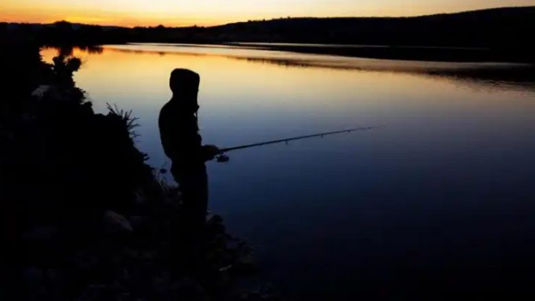 Vdes një 41-vjeçar në Prizren – u godit nga rryma derisa ishte duke peshkuar