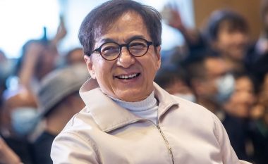 U tha se kishte probleme me shëndetin, reagon Jackie Chan: Mos u brengosni