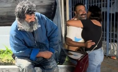 Ai e shëtiste me veturën e shtrenjtë një të pastrehë meksikan – nuk e kishte ëndërruar që videot e tij do të ishin shkaktar i një bashkimi familjar