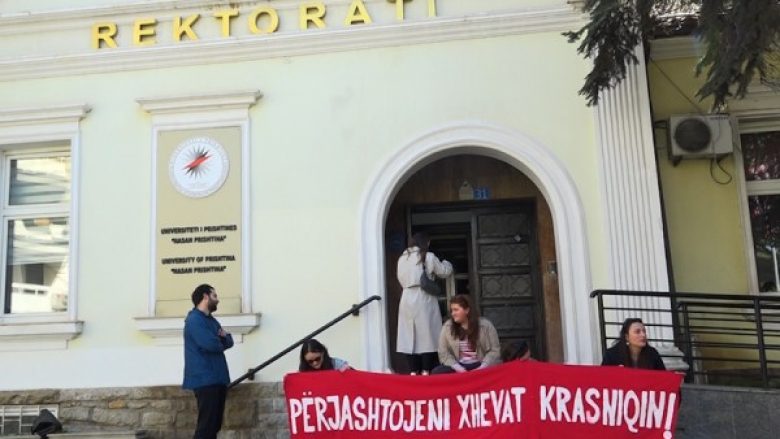 Kërkohet përjashtimi i profesorit Krasniqi i dyshuar për ngacmim seksual, Lëvizja Feministe Studentore paralajmëron për të enjten protestë gjithë-ditore dhe bllokadë