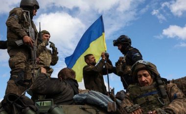 Ukraina ul moshën e mobilizimit ushtarak me dy vjet, nga 27 në 25
