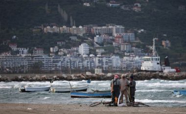 “Reuters” reportazh për Zvërnecin: Planet e Kushner sjellin frikë dhe shpresë në Vlorë