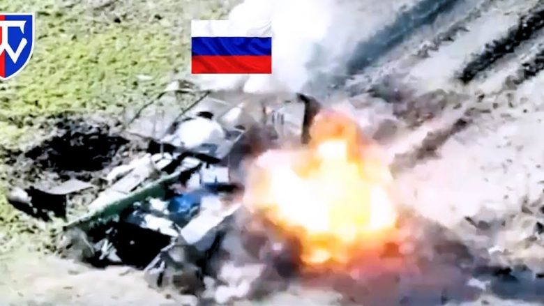 Beteja e rrallë mes tankeve ruse dhe një të ukrainasve – pamjet nga ajri tregojnë si ushtarët e Zelenskyt shkatërrojnë makinerinë e Putinit
