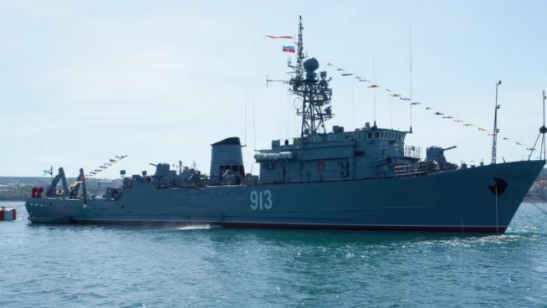 Ukrainasit shkatërrojnë anijen ruse Kovrovets