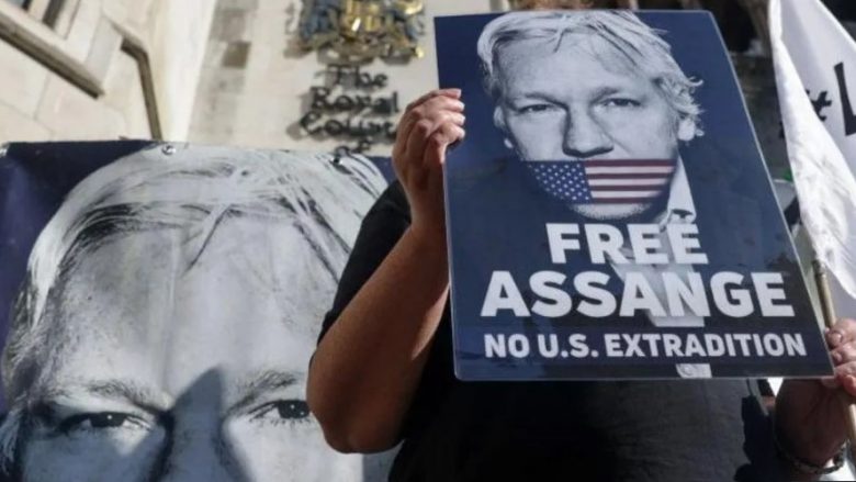 Assange nuk do të ekstradohet ende në SHBA, gjykata në Londër vendos që themeluesi i WikiLeaks ka të drejtë të apelojë vendimin