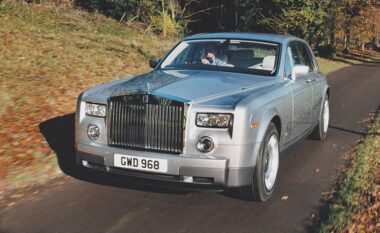 Servisi më i shtrenjtë se vetura, Rolls-Royce i prodhuar në vitin 2004 kushtoi 70 mijë dollarë – për riparim u shpenzuan 79 mijë