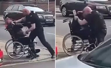 Goditi brutalisht burrin me nevoja të veçanta që ishte në karrocë, polici britanik hetohet për veprimin – kamerat e sigurisë e filmuan