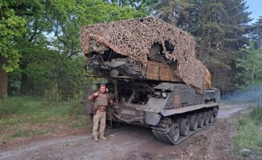 Ukrainasit publikojnë fotografitë e hibridit FrankenSAM, një kombinim mes dy sistemeve të mbrojtjes ajrore – atë sovjetike dhe amerikane