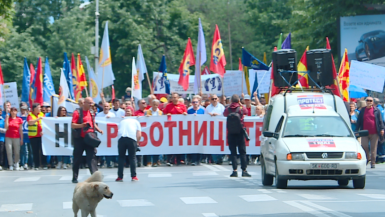 Mijëra punëtorë protestuan sot në Shkup