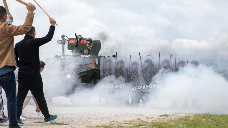 KFOR-i turk e kryen trajnimin për kontrollin e trazirave të turmës në kampin Bondsteel