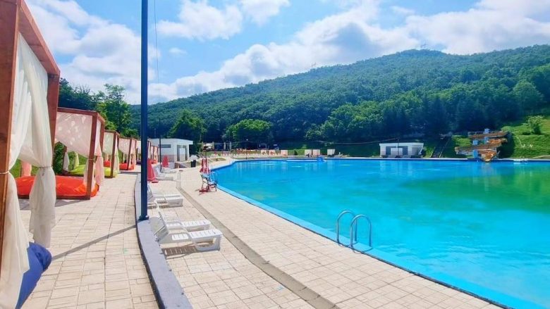 LVV thotë se pishina e Gërmisë po u jepet “dostave”, Komuna e Prishtinës mohon akuzat